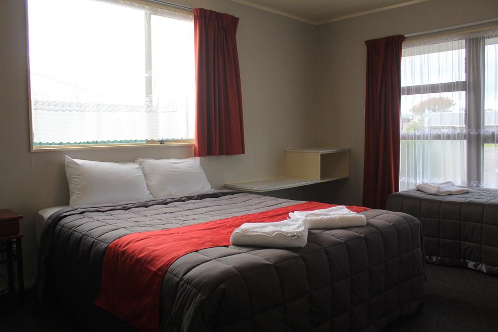Coronation Court Motel New Plymouth Exterior foto